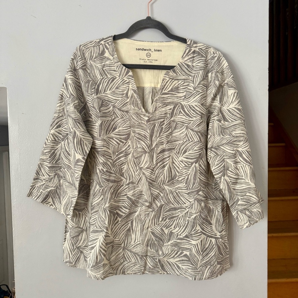 Linen Leaf Print Blouse - Black and White